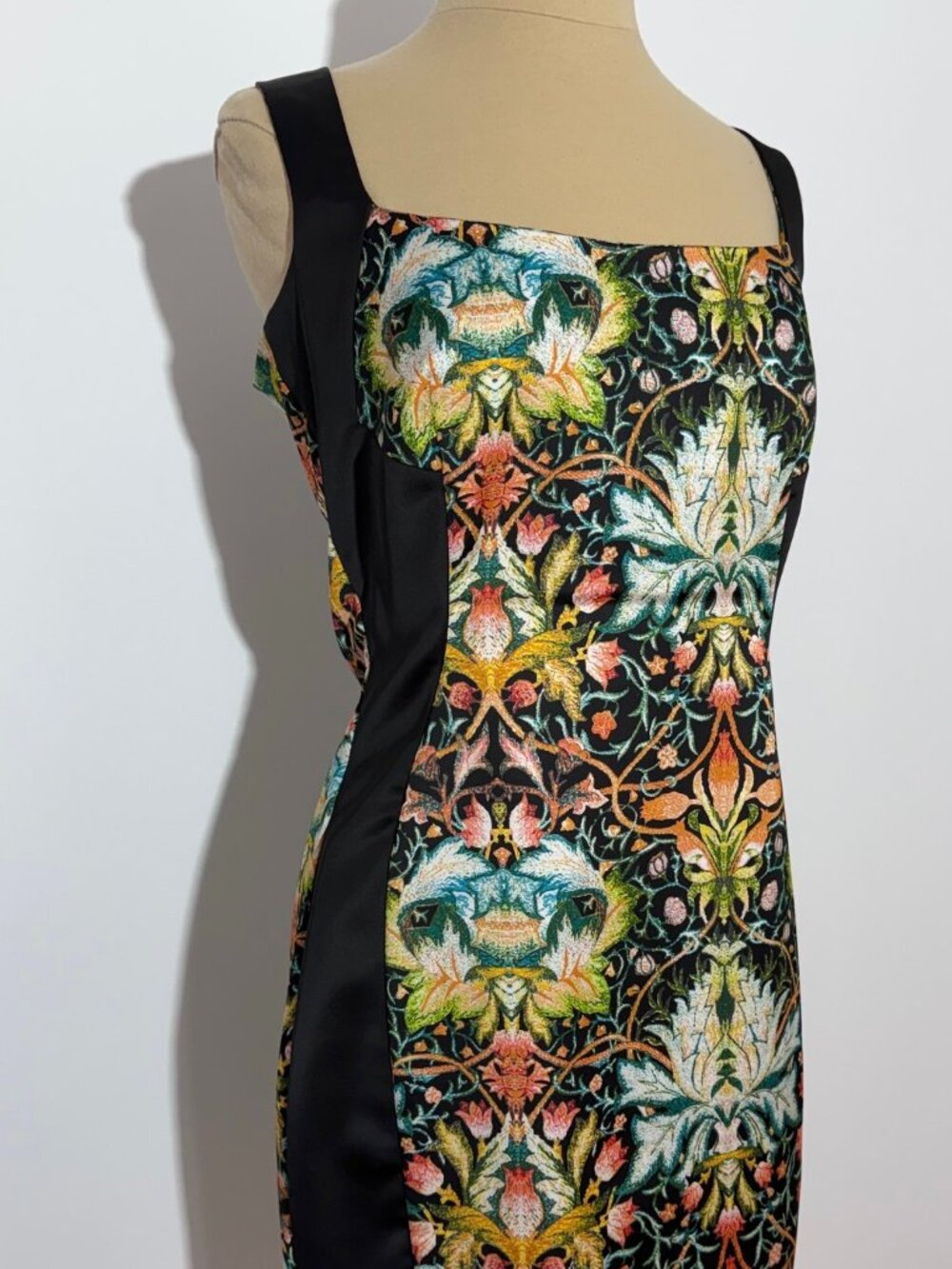 Just Cavalli Black Stretch Satin Sheath Dress Vibrant Botanical Pattern